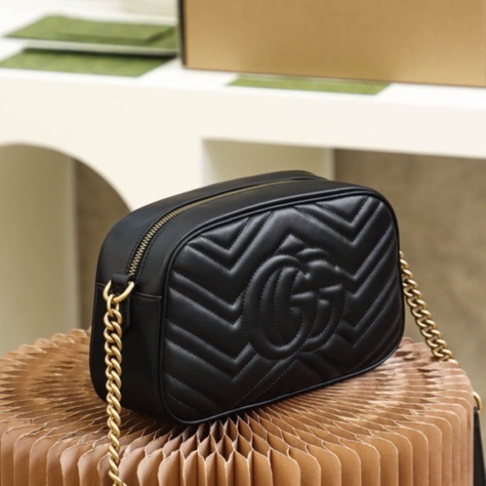 Gucci GG Marmont small matelasse shoulder bag - Picture 2 of 6